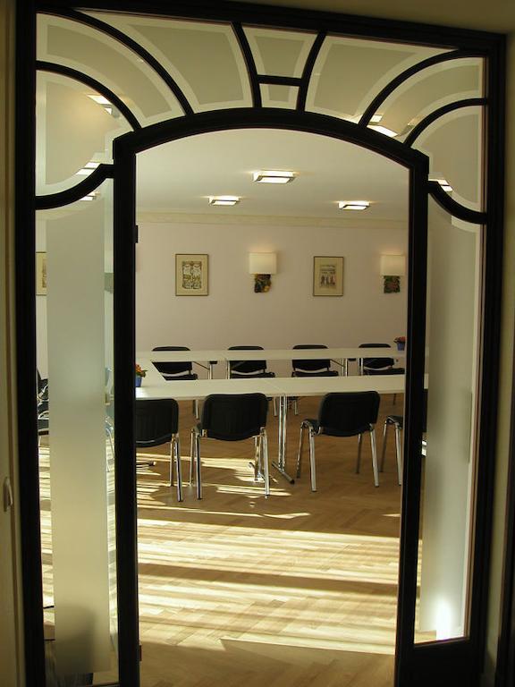 נירנברג Hotel Cristal מראה חיצוני תמונה