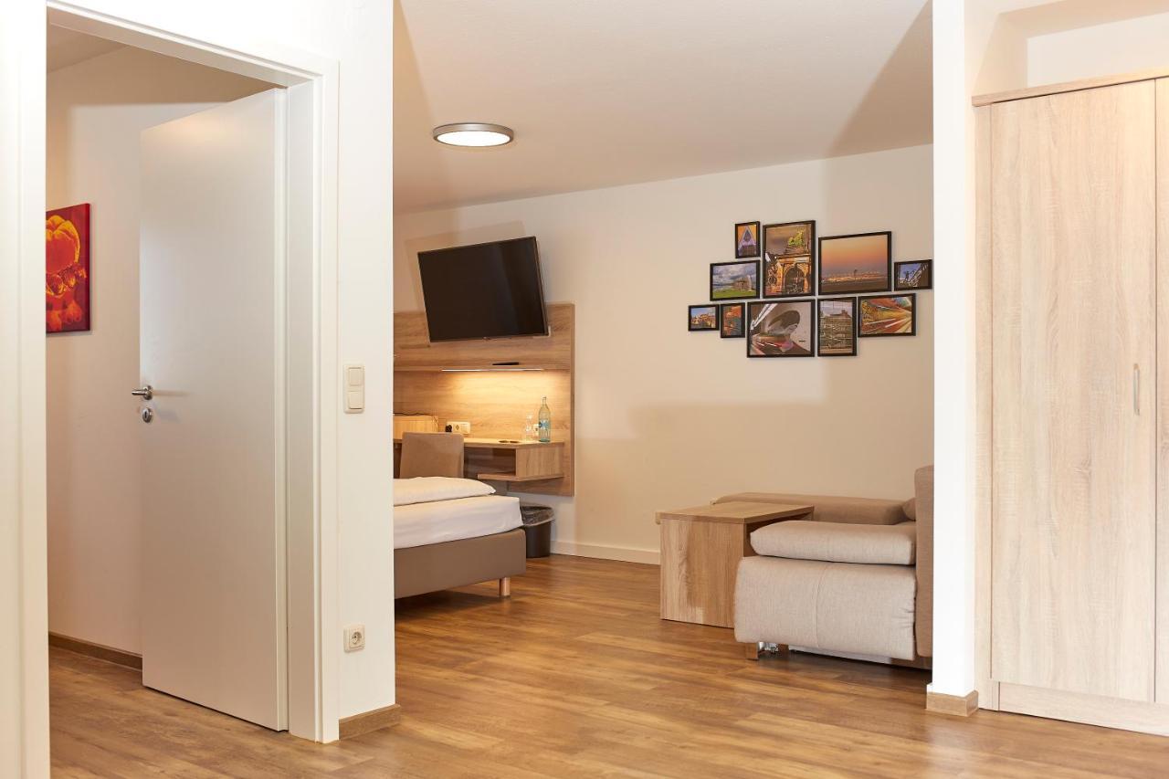 נירנברג Hotel Cristal מראה חיצוני תמונה