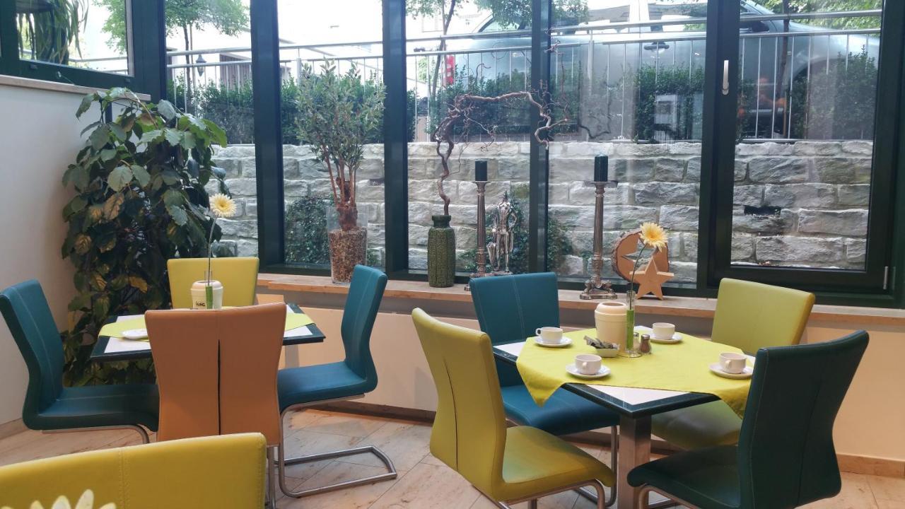 נירנברג Hotel Cristal מראה חיצוני תמונה