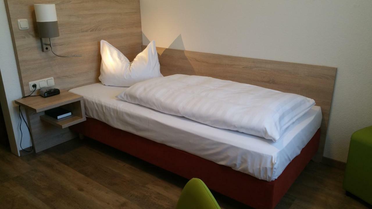 נירנברג Hotel Cristal מראה חיצוני תמונה