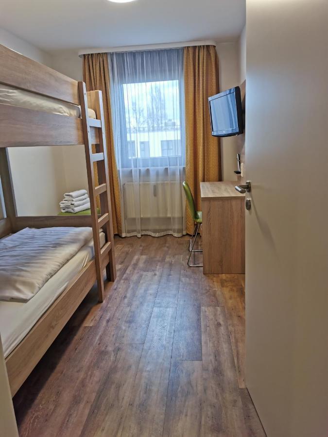 נירנברג Hotel Cristal מראה חיצוני תמונה
