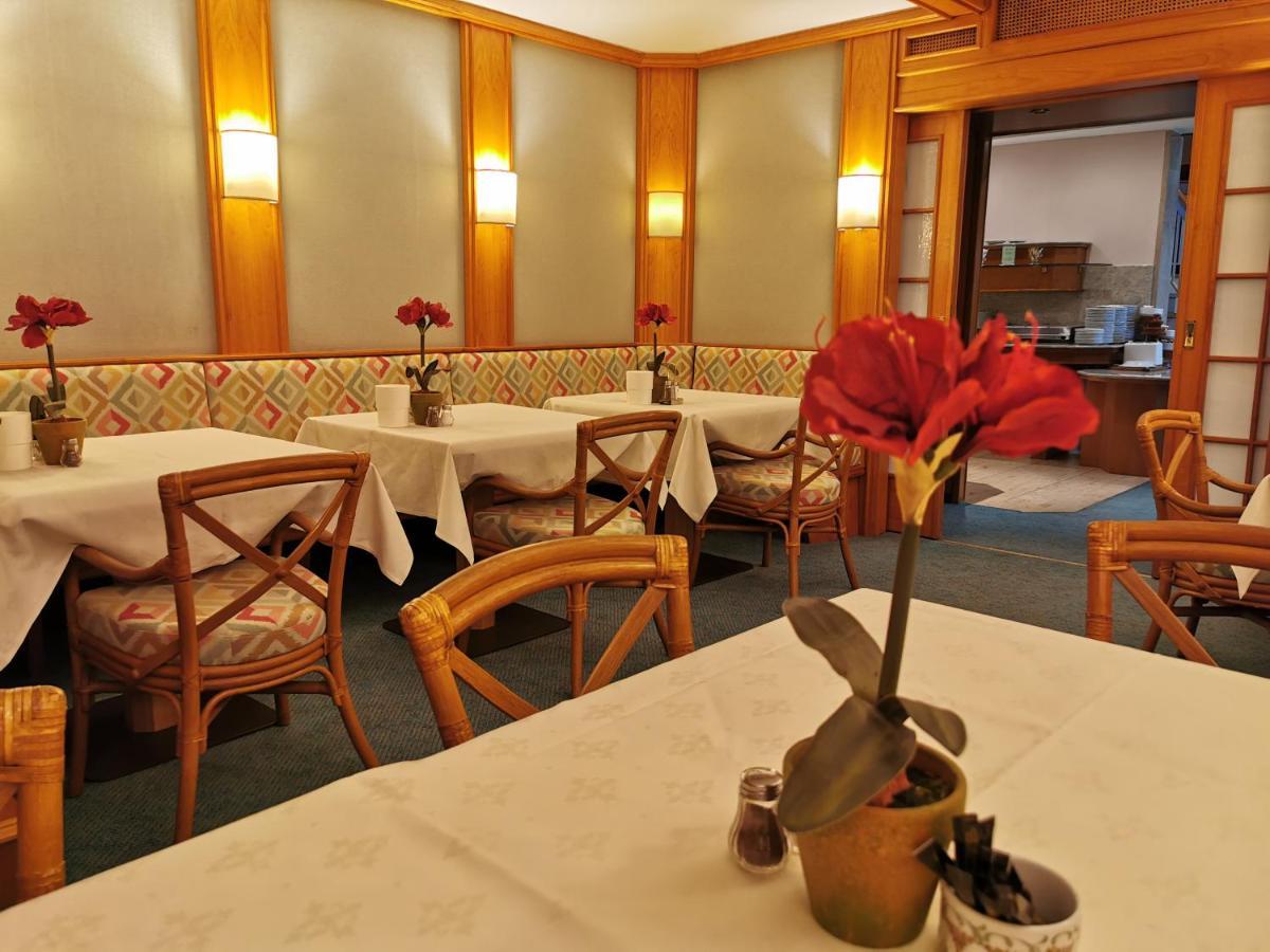 נירנברג Hotel Cristal מראה חיצוני תמונה