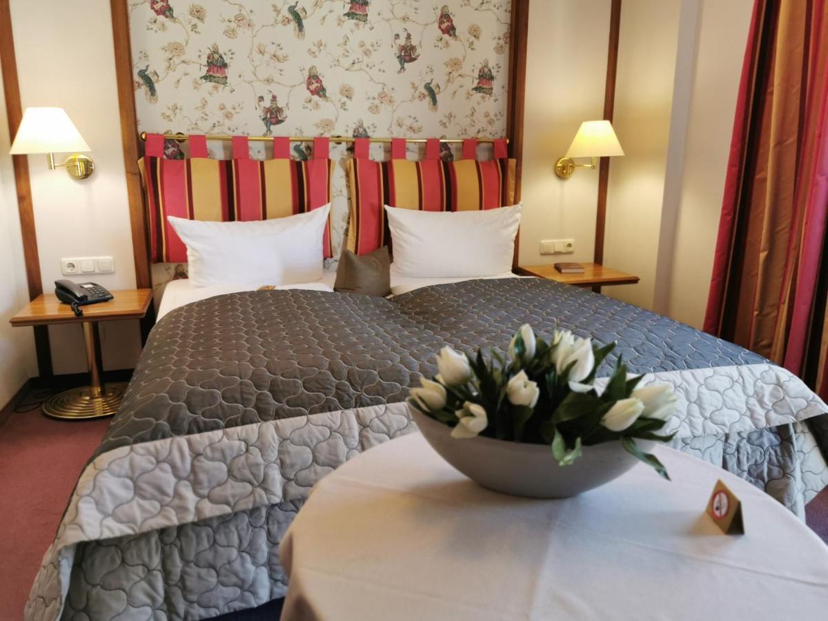 נירנברג Hotel Cristal מראה חיצוני תמונה